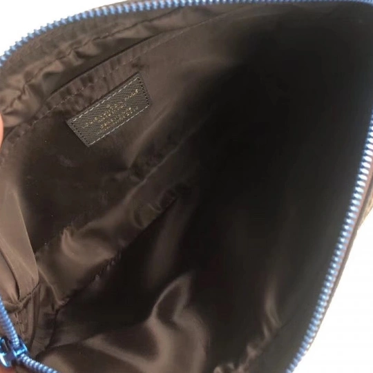 Vuitton Messenger Louis 0813